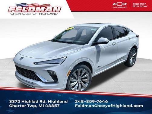 White Frost Tri-Coat 2024 Buick Envista Avenir