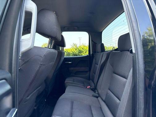 Onyx Black 2018 GMC Sierra 1500 SLE