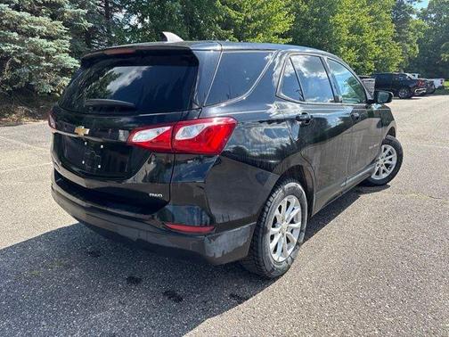 Mosaic Black Metallic 2019 Chevrolet Equinox LS
