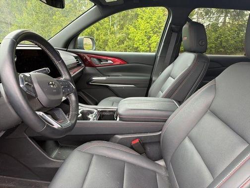 Sterling Gray Metallic 2024 Chevrolet Traverse Z71