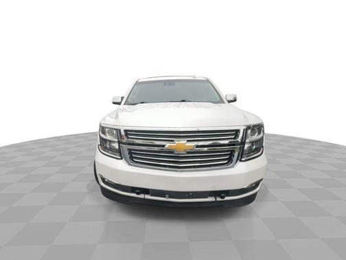 Iridescent Pearl Tricoat 2017 Chevrolet Suburban Premier