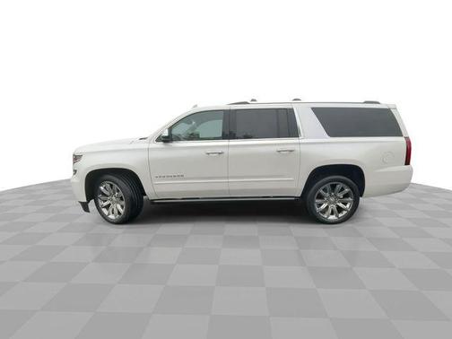 Iridescent Pearl Tricoat 2017 Chevrolet Suburban Premier