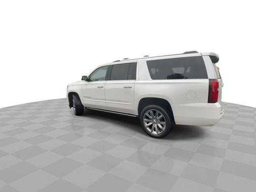 Iridescent Pearl Tricoat 2017 Chevrolet Suburban Premier