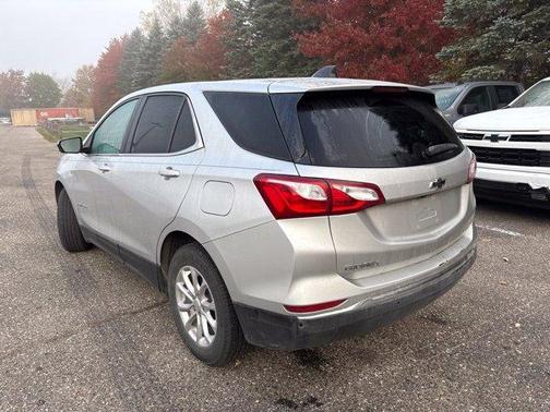 Silver Ice Metallic 2021 Chevrolet Equinox 1LT