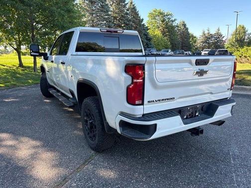 Summit White 2024 Chevrolet Silverado 2500 LT