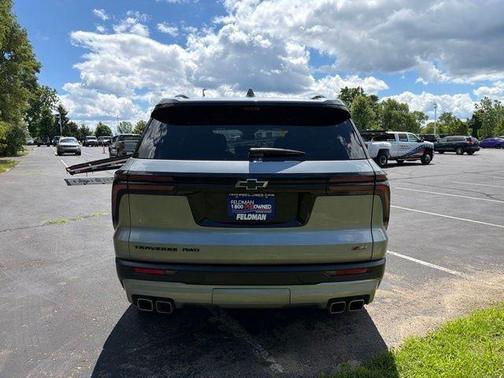Sterling Gray Metallic 2024 Chevrolet Traverse Z71