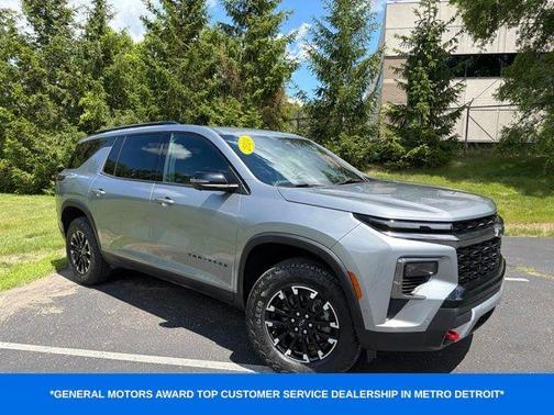 Sterling Gray Metallic 2024 Chevrolet Traverse Z71
