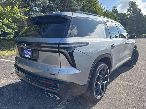 2025 Chevrolet Traverse RS