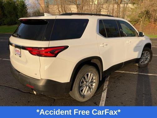 Summit White 2023 Chevrolet Traverse LT Cloth