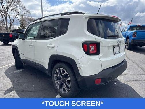 Alpine White 2016 Jeep Renegade Latitude