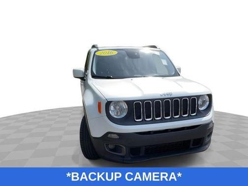 Alpine White 2016 Jeep Renegade Latitude