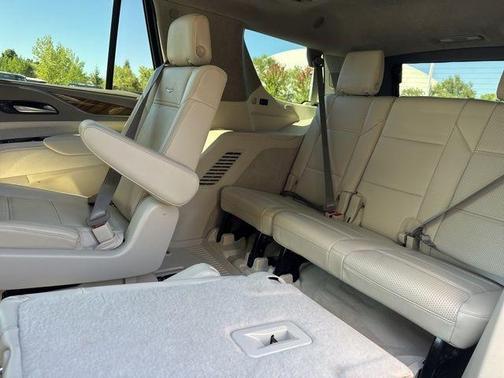 2022 Cadillac Escalade Sport Platinum