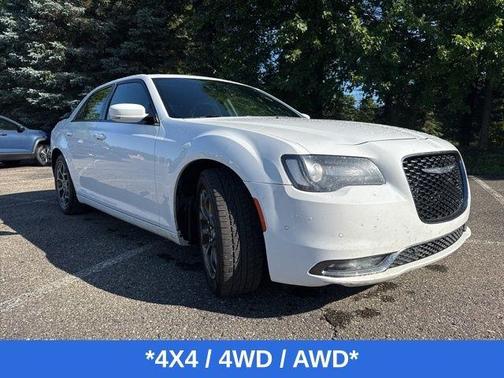 2016 Chrysler 300 S