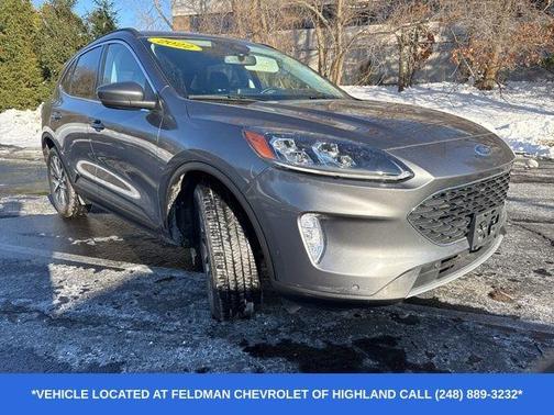 2022 Ford Escape Titanium Hybrid