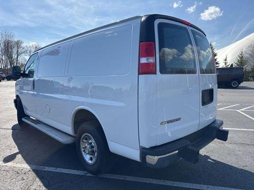 2024 Chevrolet Express 2500 Work Van