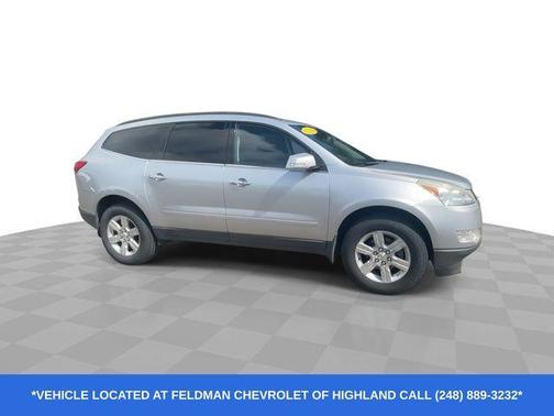 Silver Ice Metallic 2011 Chevrolet Traverse LT
