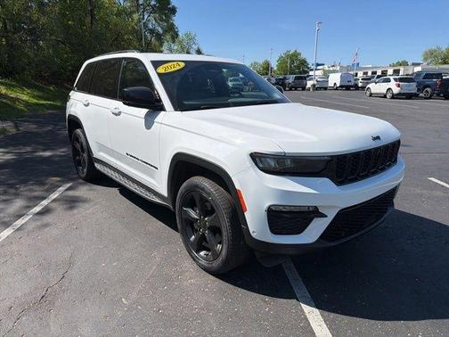Bright White Clearcoat 2024 Jeep Grand Cherokee Limited