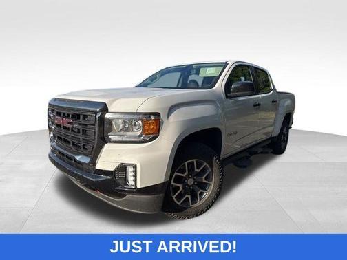 2022 GMC Canyon AT4 w/Leather