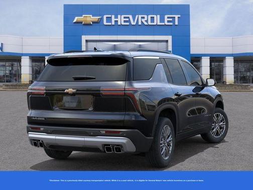 Mosaic Black Metallic 2026 Chevrolet Traverse LT