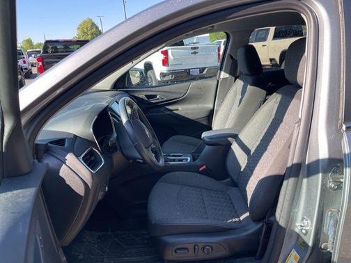 Sterling Gray Metallic 2024 Chevrolet Equinox LT