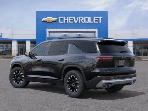 Mosaic Black Metallic 2026 Chevrolet Traverse Z71