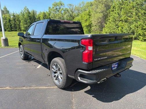 Black 2022 Chevrolet Silverado 1500 RST