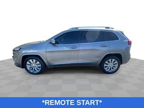 Light Brownstone Pearlcoat 2017 Jeep Cherokee Overland