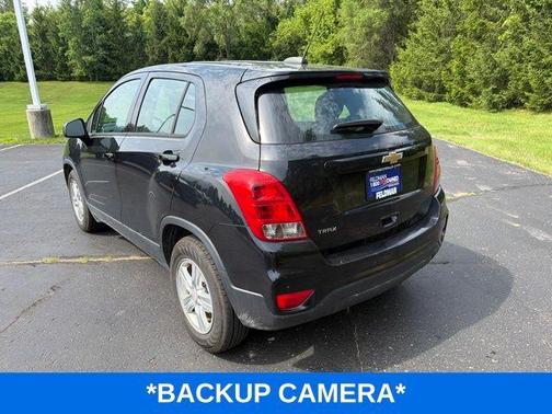 Mosaic Black Metallic 2020 Chevrolet Trax LS