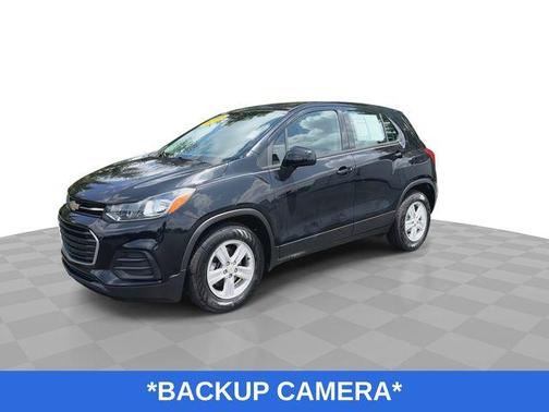 Mosaic Black Metallic 2020 Chevrolet Trax LS