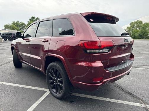 2020 Jeep Grand Cherokee Altitude