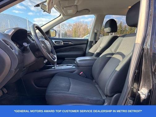 2018 Nissan Pathfinder S