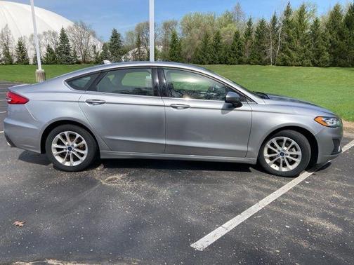 Silver Metallic 2020 Ford Fusion SE