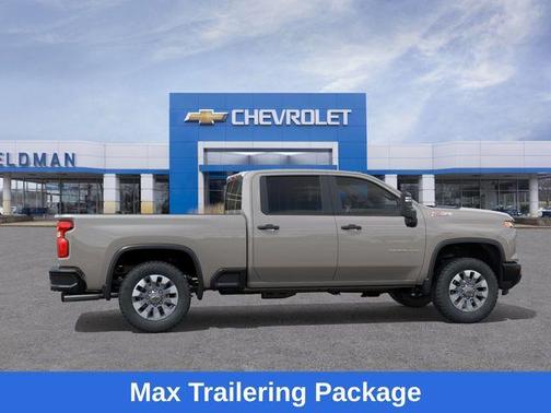 White Sand 2026 Chevrolet Silverado 2500 Custom
