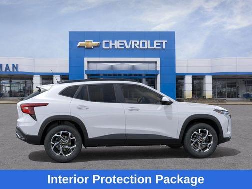 Summit White 2026 Chevrolet Trax LT