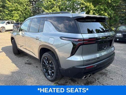 Sterling Gray Metallic 2024 Chevrolet Traverse LT