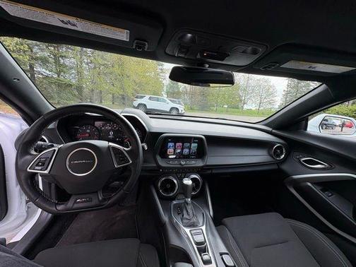 Summit White 2017 Chevrolet Camaro 1SS