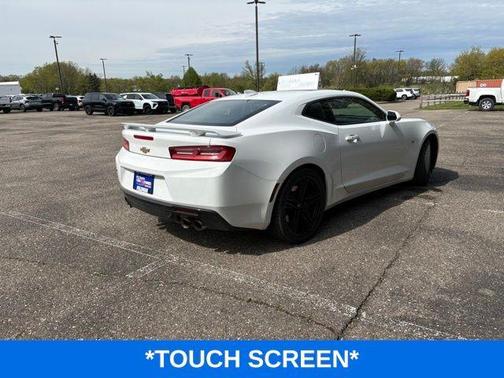 Summit White 2017 Chevrolet Camaro 1SS