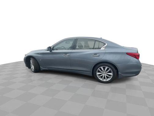 2015 INFINITI Q50 Premium