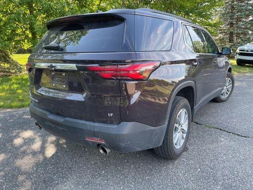 Black Cherry Metallic 2023 Chevrolet Traverse LT Cloth
