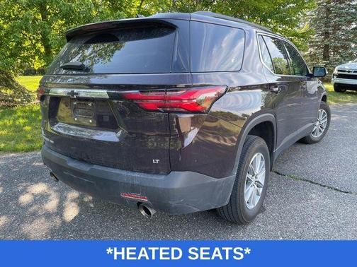Black Cherry Metallic 2023 Chevrolet Traverse LT Cloth