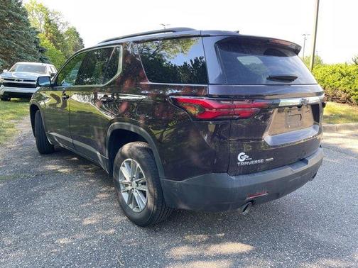 Black Cherry Metallic 2023 Chevrolet Traverse LT Cloth