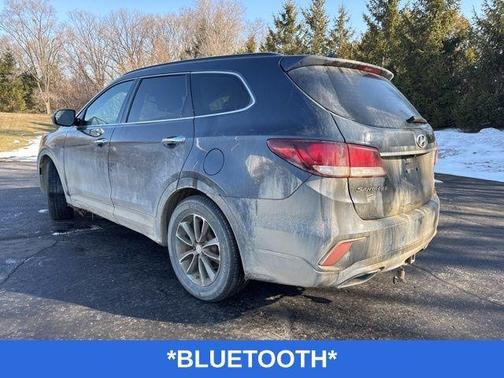 2017 Hyundai SANTA FE SE