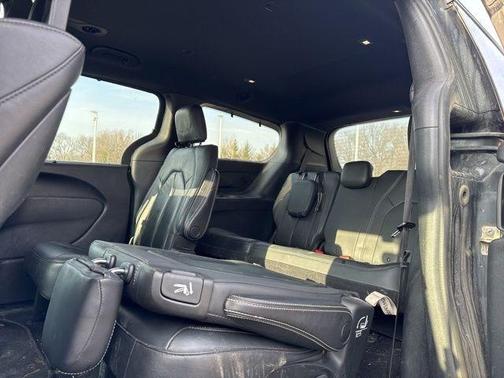 2020 Chrysler Pacifica Touring-L Plus