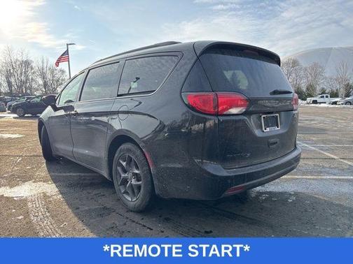 2020 Chrysler Pacifica Touring-L Plus