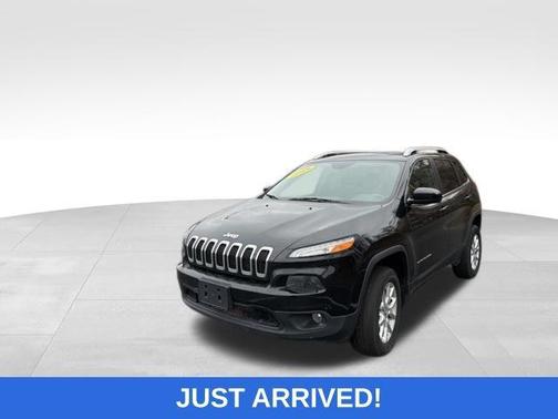 Diamond Black 2018 Jeep Cherokee Latitude
