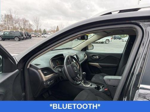 Diamond Black 2018 Jeep Cherokee Latitude