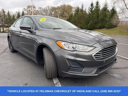 2020 Ford Fusion SE