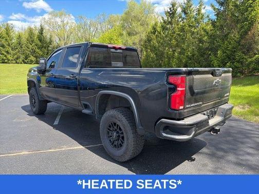 Black 2024 Chevrolet Silverado 2500 ZR2