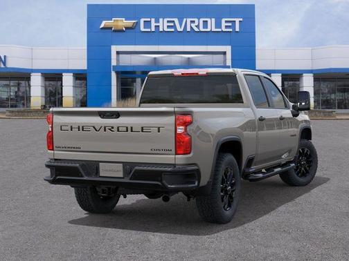 White Sand 2026 Chevrolet Silverado 2500 Custom