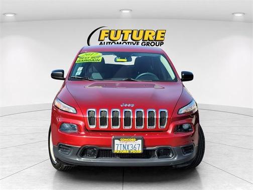 2017 Jeep Cherokee Sport